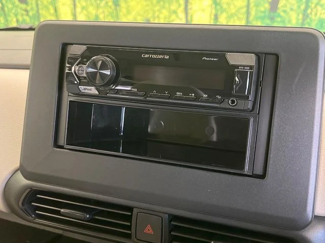 Mitsubishi eK SPACE M photo 3