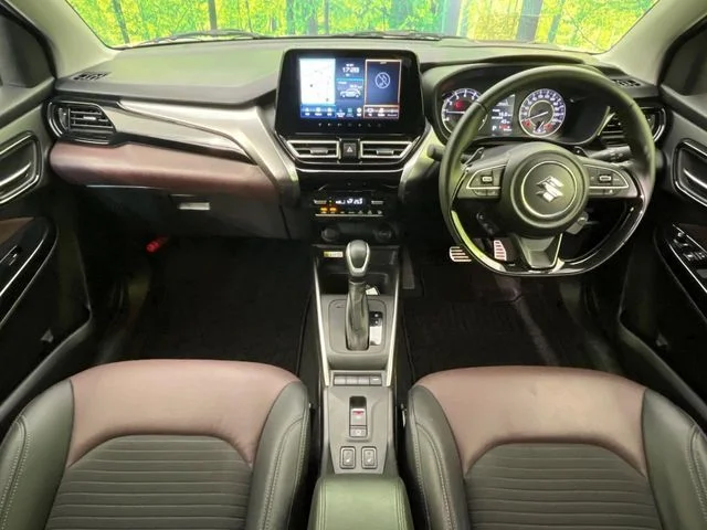 Suzuki FRONX ベースグレード photo 2