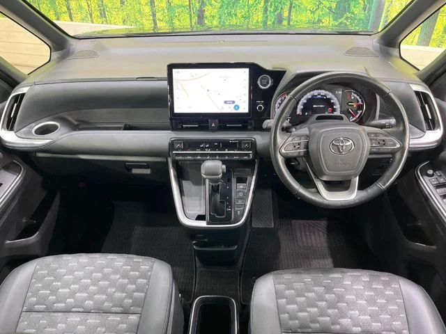 Toyota VOXY S−Z photo 2
