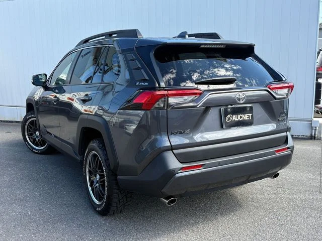 Toyota RAV4 4WD アドベンチャー　オフロードパッケージ photo 3