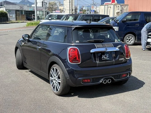 Bmw MINI COOPER SD ベースグレード photo 3
