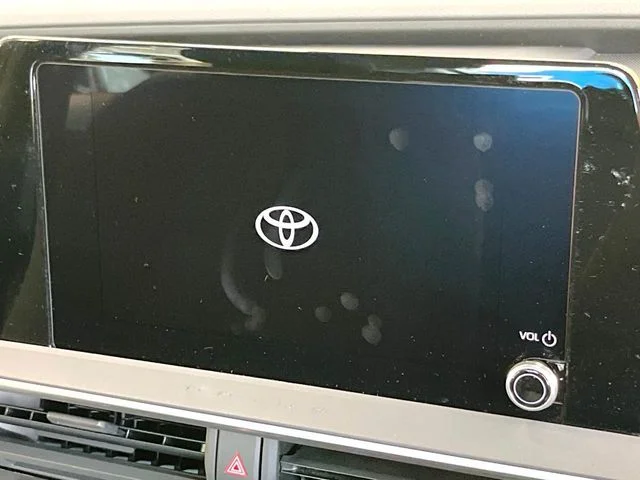 Toyota PRIUS X photo 3