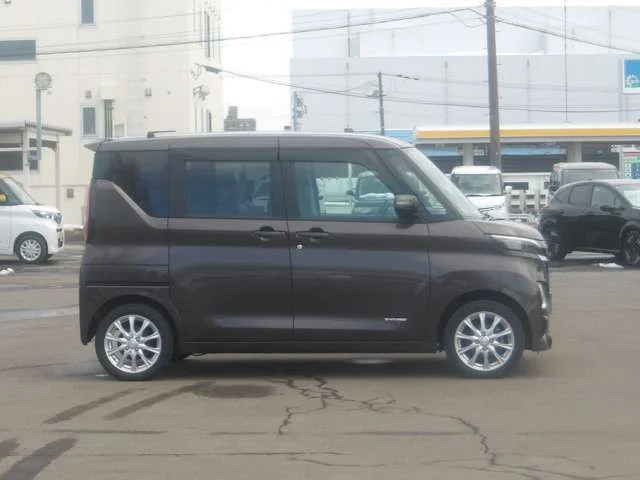 Nissan ROOX 4WD ハイウェイスターX　プロパイロットEd photo 4