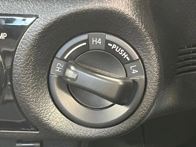 Toyota HILUX 4WD Z　GR　スポーツ photo 3