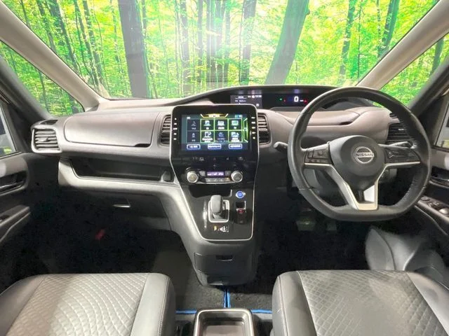 Nissan SERENA WG e−POWER　ハイウェイスター　V photo 2