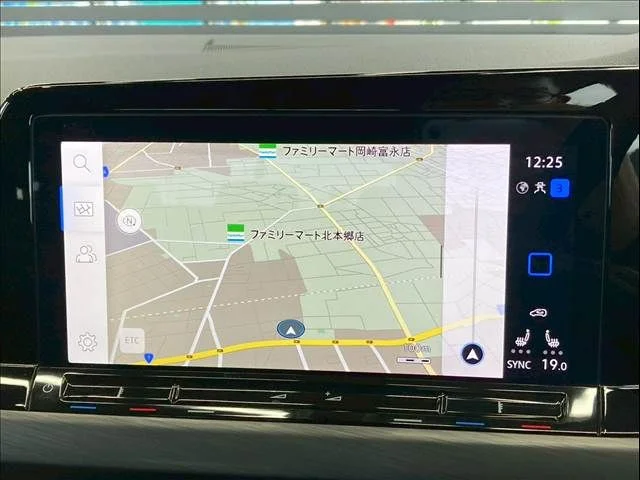 Volkswagen VOLKSWAGEN GOLF VARIANT eTSI　スタイル photo 3