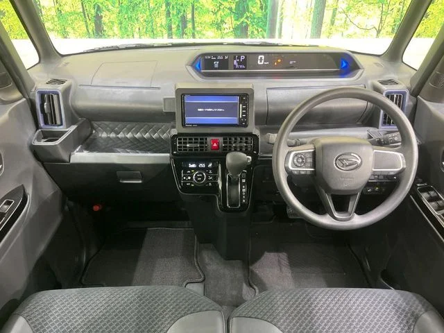 Daihatsu TANTO CUSTOM X photo 2