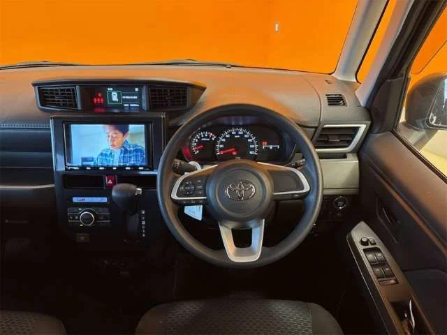 Toyota ROOMY G photo 2