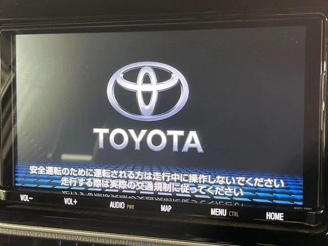Toyota NOAH HYBRID Si　ダブルバイビー2 photo 3