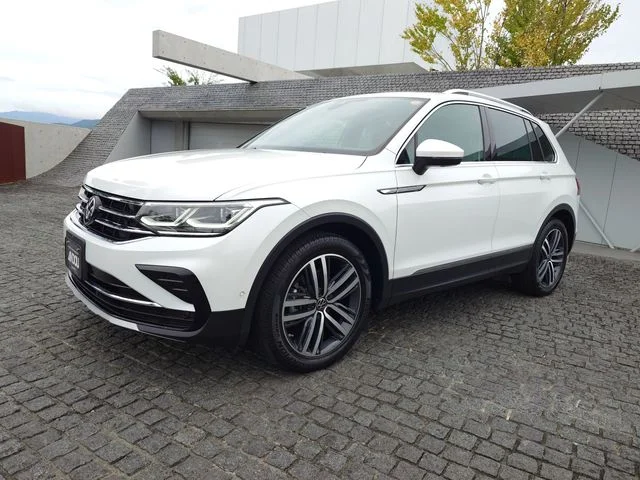 Volkswagen VOLKSWAGEN TIGUAN TSI　ファーストエディション photo 2