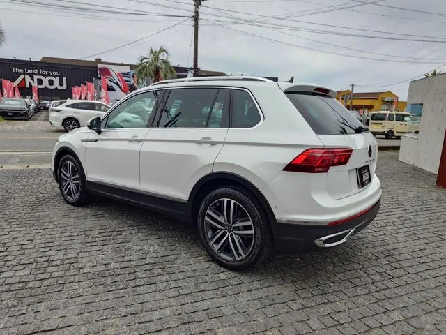 Volkswagen VOLKSWAGEN TIGUAN TSI　ファーストエディション photo 3