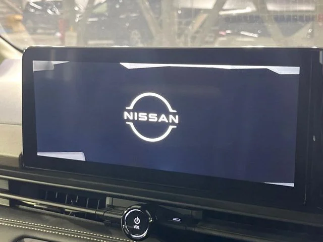 Nissan SERENA WG e−POWER　ハイウェイスターV photo 4