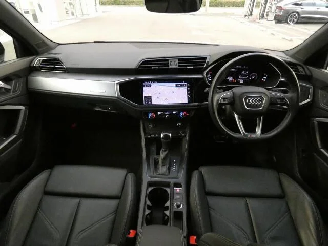 Audi AUDI Q3 SPORTBACK 35　TDI　クワトロ　Sライン photo 2