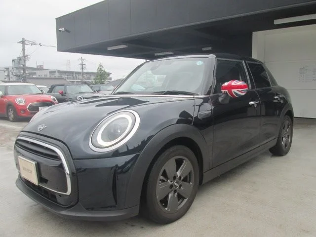 Bmw MINI COOPER D 5DOOR ベースグレード photo 4