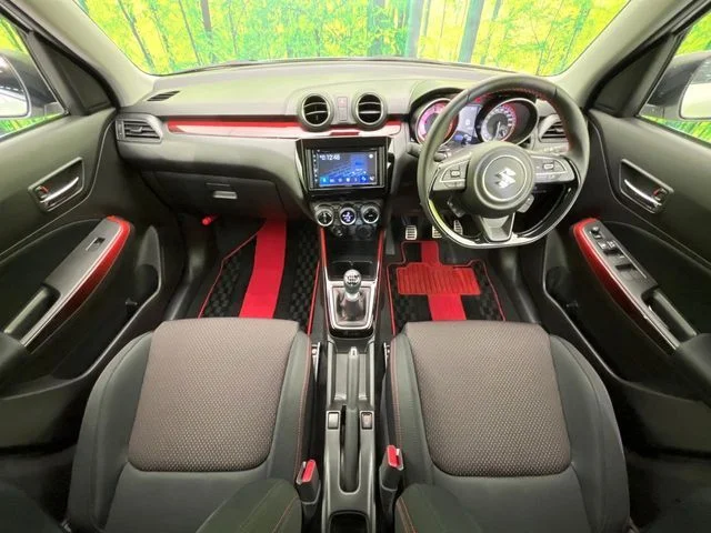 Suzuki SWIFT スポーツ photo 2