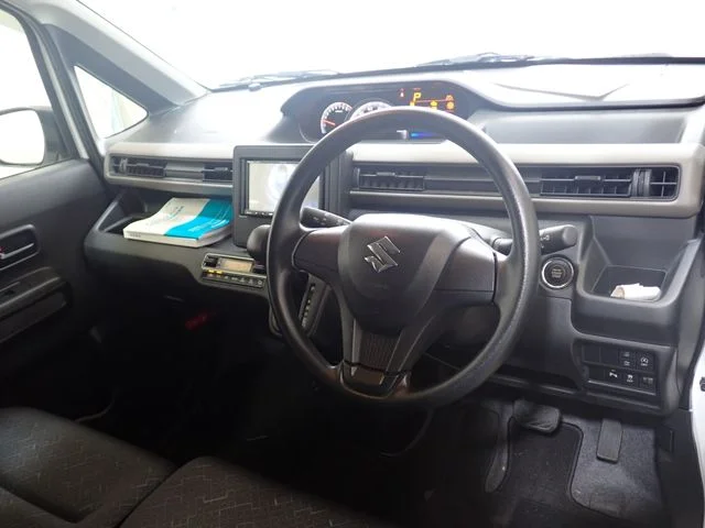 Suzuki WAGON R ハイブリッド　FX photo 2