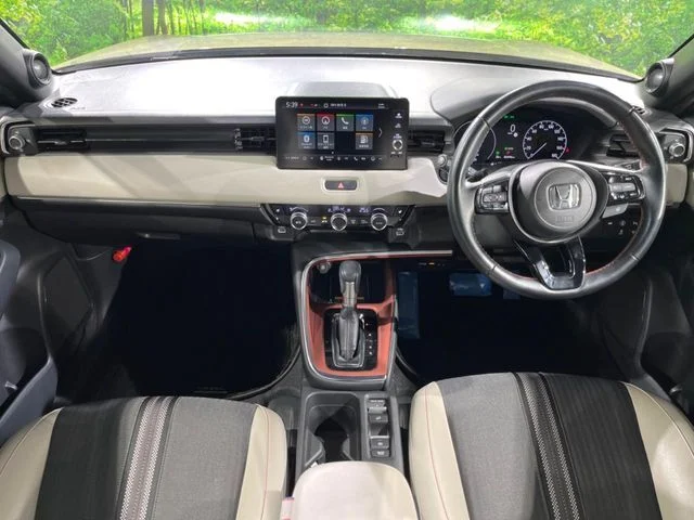 Honda VEZEL e:HEV プレイ photo 2