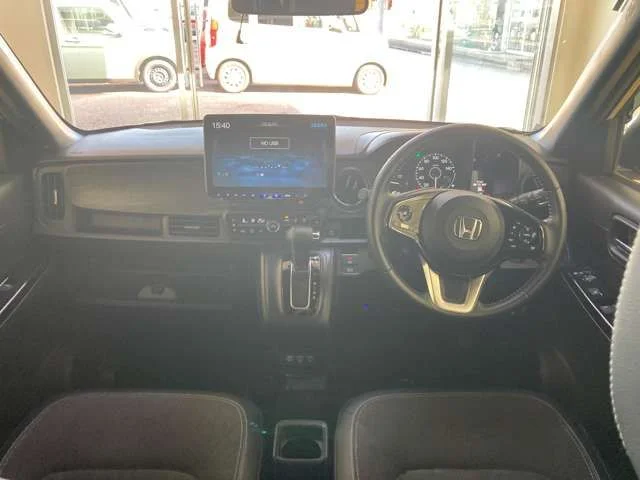 Honda N-ONE プレミアム　ツアラー photo 2