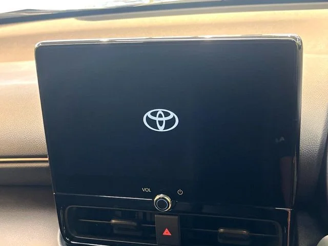 Toyota YARIS CROSS Z　ウルバーノ photo 3