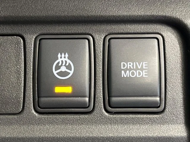 Nissan SERENA WG e−POWER　ハイウェイスター　V photo 4