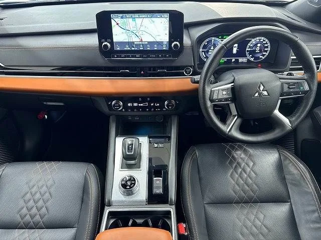 Mitsubishi OUTLANDER PHEV P photo 2