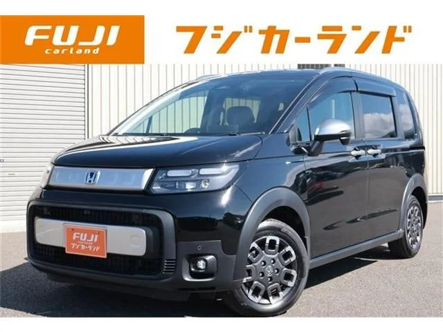 Honda FREED e:HEV クロスター 2024