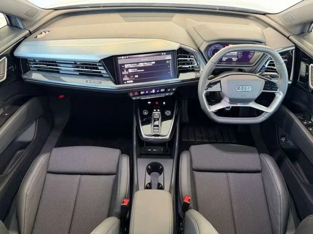 Audi AUDI Q4 e-tron 45　Sライン photo 2