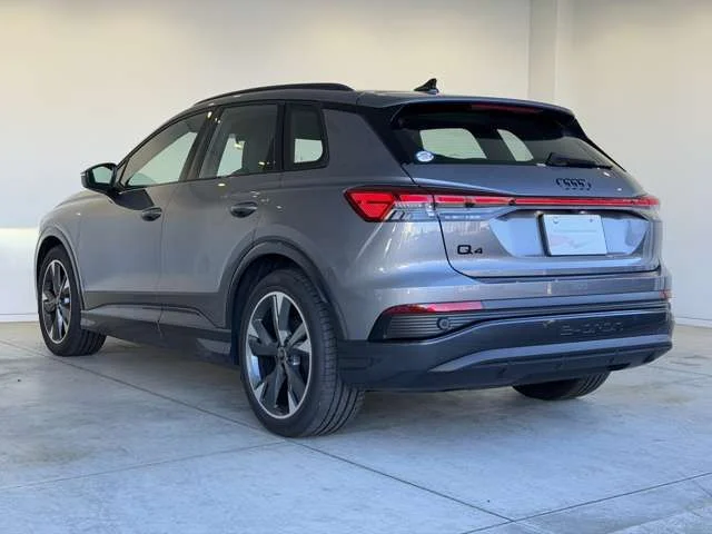 Audi AUDI Q4 e-tron 45　Sライン photo 3