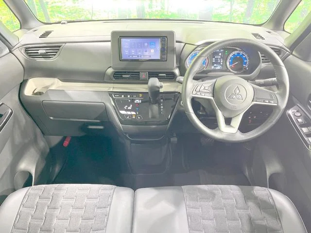 Mitsubishi DELICA MINI G photo 2