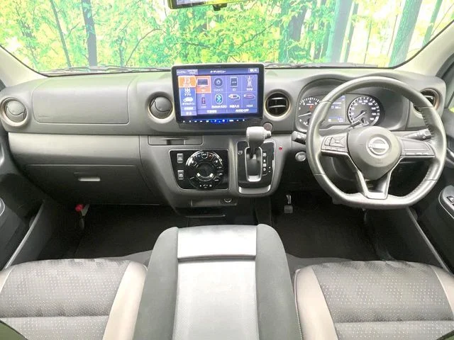 Nissan CARAVAN van 2WD グランドプレミアムGX photo 2
