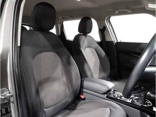 Bmw MINI COOPER D CLUBMAN ベースグレード photo 4