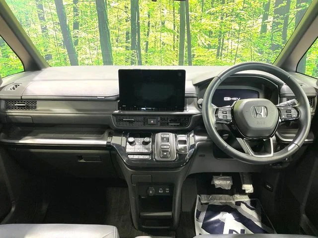 Honda STEPWAGON e:HEV SPADA ベースグレード photo 2
