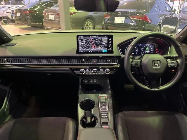 Honda CIVIC hatchback e：HEV photo 2