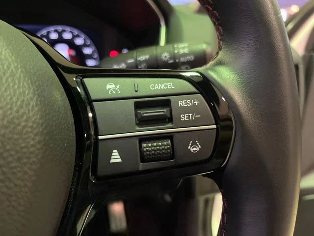 Honda CIVIC hatchback e：HEV photo 4