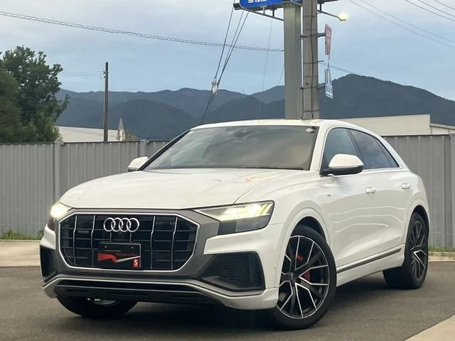 Audi AUDI Q8 55　TFSI　クワトロ　Sライン 2023