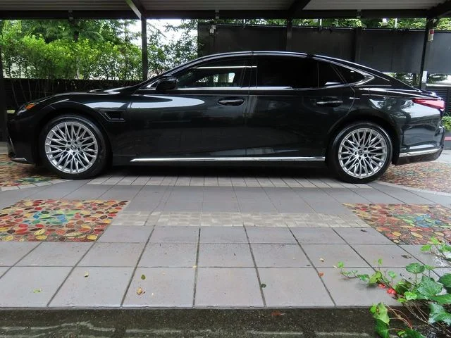 Toyota LEXUS LS500h 4WD バージョンL　アドバンスド　ドライブ photo 4
