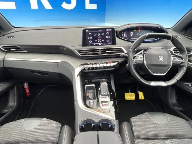 Peugeot PEUGEOT 5008 GT　ブルーHDi photo 2