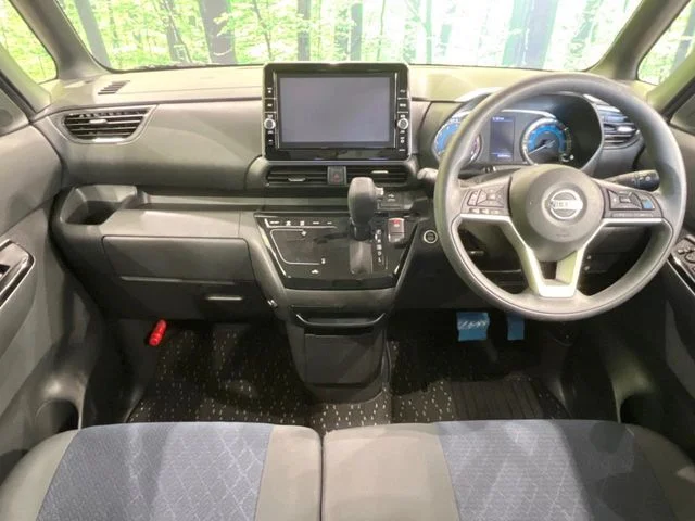 Nissan ROOX ハイウェイスターX　プロパイロットEd photo 2