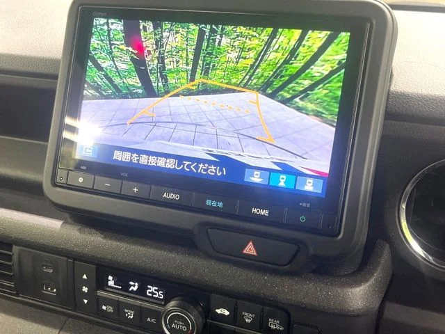 Honda N BOX CUSTOM 4WD ターボ photo 4