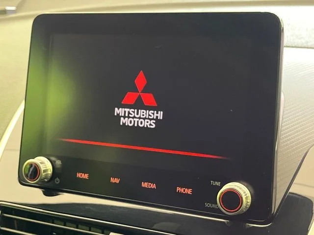 Mitsubishi ECLIPSE CROSS PHEV PHEV　2．4　P photo 3