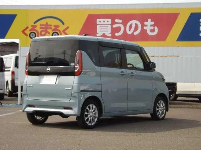 Nissan ROOX 4WD X photo 2