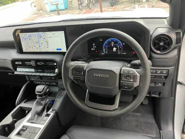 Toyota LANDCRUISER 250 VX photo 4
