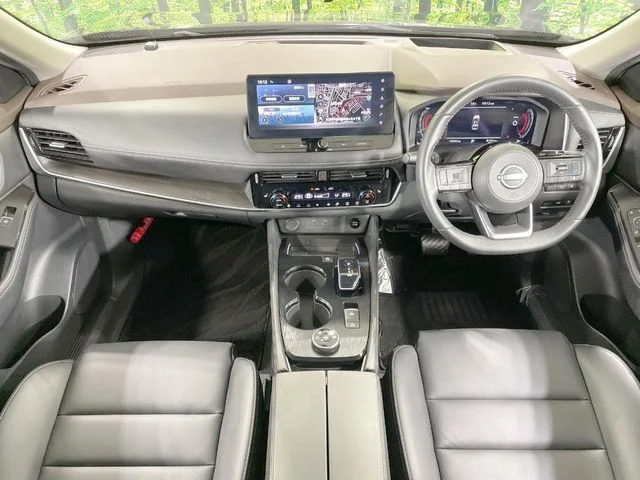 Nissan X-TRAIL HYBRID 4WD G　e−4ORCE photo 2