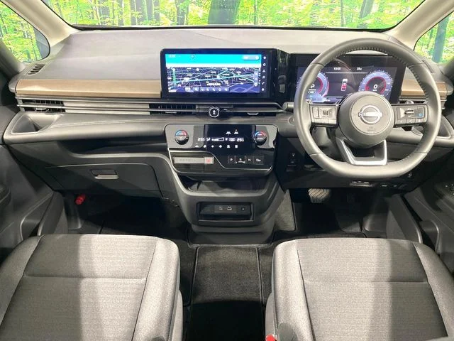 Nissan SERENA WG ハイウェイスター　V photo 2