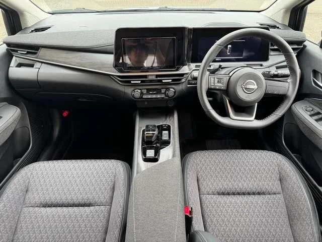 Nissan AURA G　FOUR photo 3