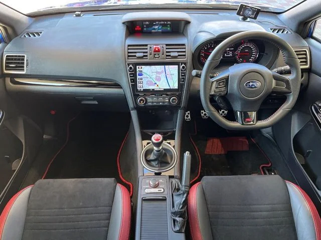 Subaru WRX STI STI　2．0　タイプS photo 2
