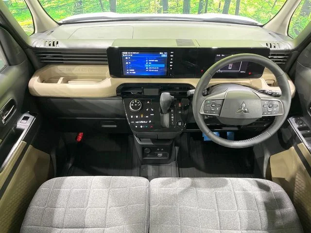 Mitsubishi DELICA MINI G　プレミアム photo 2