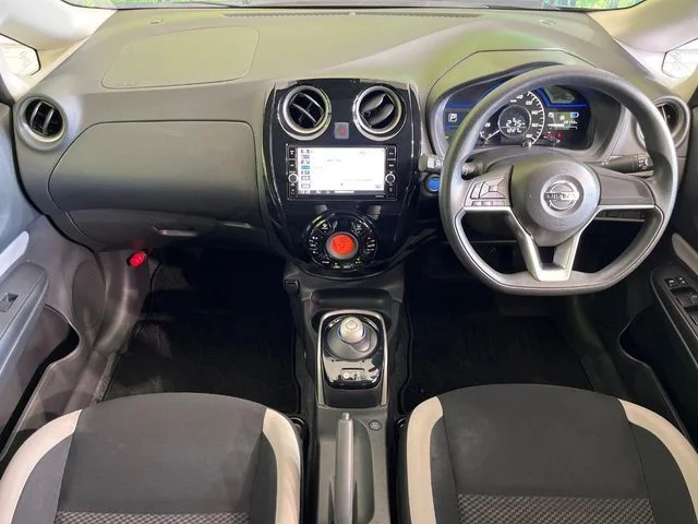 Nissan NOTE e−POWER　X　Vセレクション photo 2