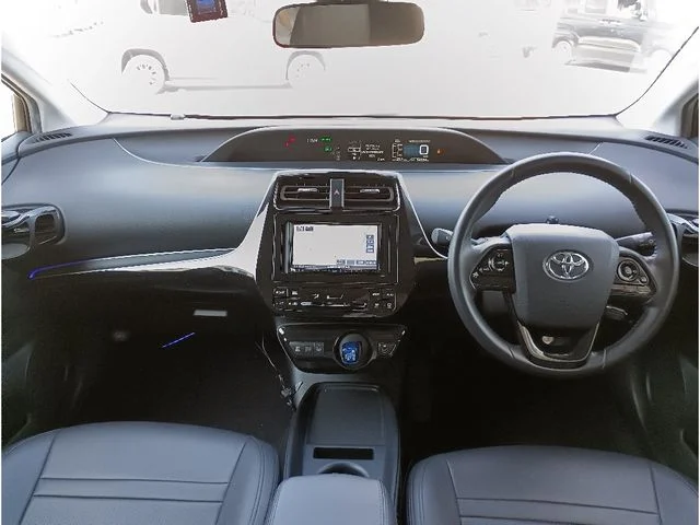 Toyota PRIUS S photo 3
