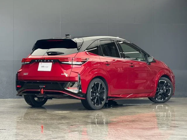 Nissan AURA ニスモ photo 2
